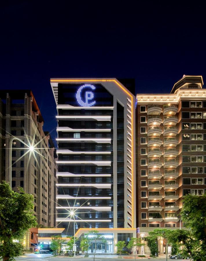 Cp Hotel Таоуан Екстериор снимка